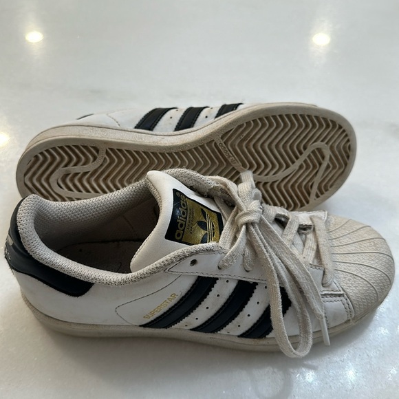adidas Shoes - Adidas shoes